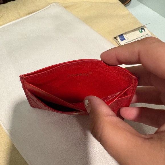 Authentic CHANEL Red Quilted Lambskin Leather Card Holder - Picture 4 of 10